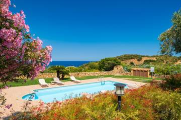 Villa mit pool für 6 Personen, mit Garten, mit Haustier auf Sardinien