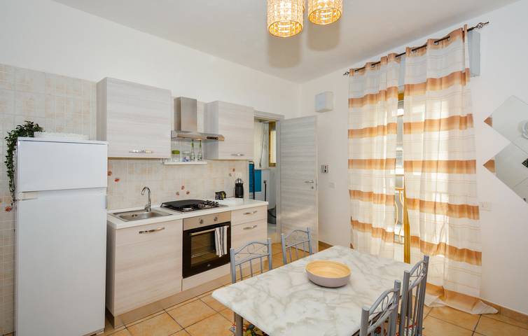 Ganze Ferienwohnung, Rückzug nach Ragusa: Schickes Apartment mit Terrasse & AC, 1km zum Stadtzentrum in Ragusa, Ragusa Provinz