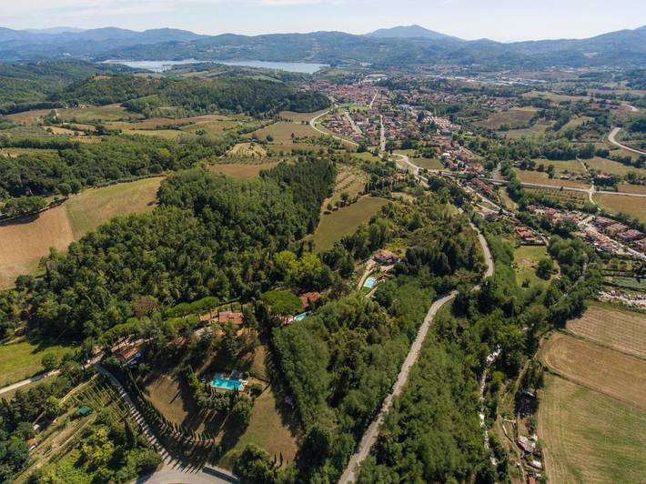 Location de vacances pour 4 personnes, avec Balcon et Terrasse ainsi que Jardin et Piscine à Barberino di Mugello - 2