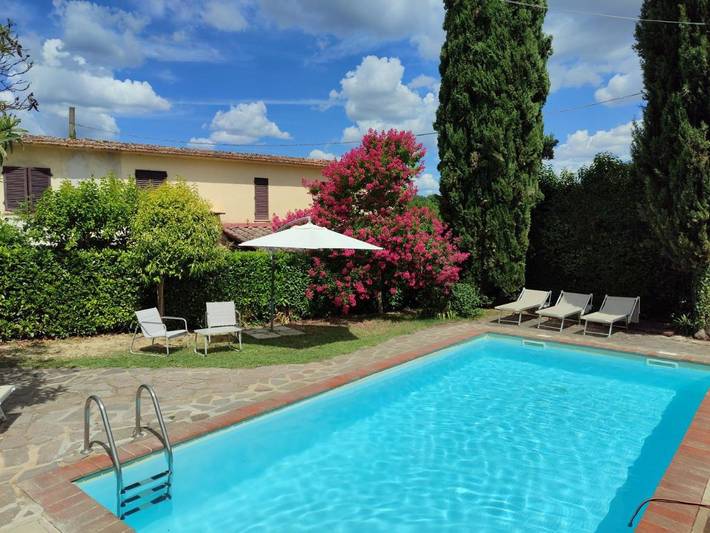 Villa con piscina per 9 persone, con giardino e piscina nonché panorama in San Gimignano
