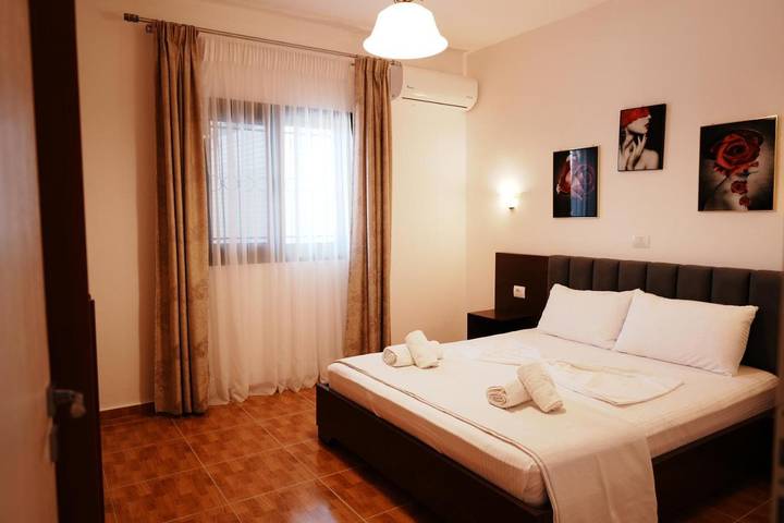 Location de vacances pour 6 personnes, avec vue et jardin dans Ksamil - 2