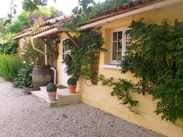 Location de vacances pour 3 personnes, avec jardin et piscine à Manciet - 2