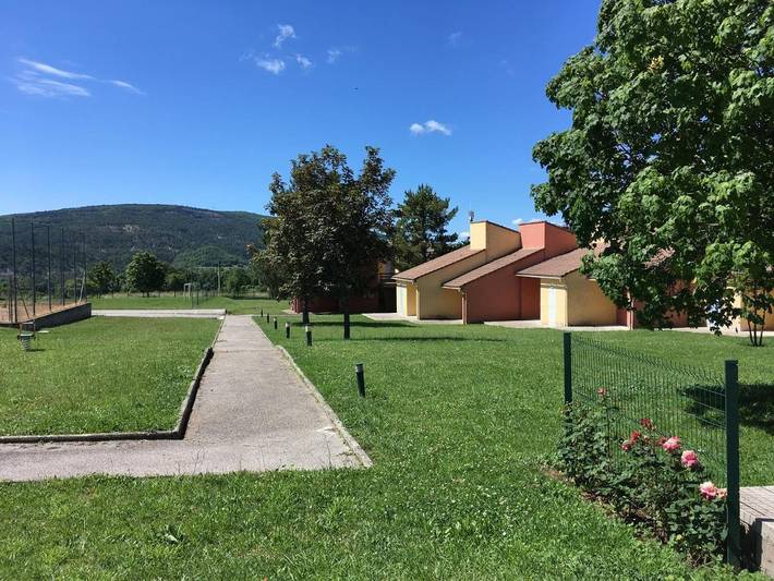 Location de vacances pour 4 personnes, avec jardin ainsi que balcon et vue à Saint-Étienne-les-Orgues - 2