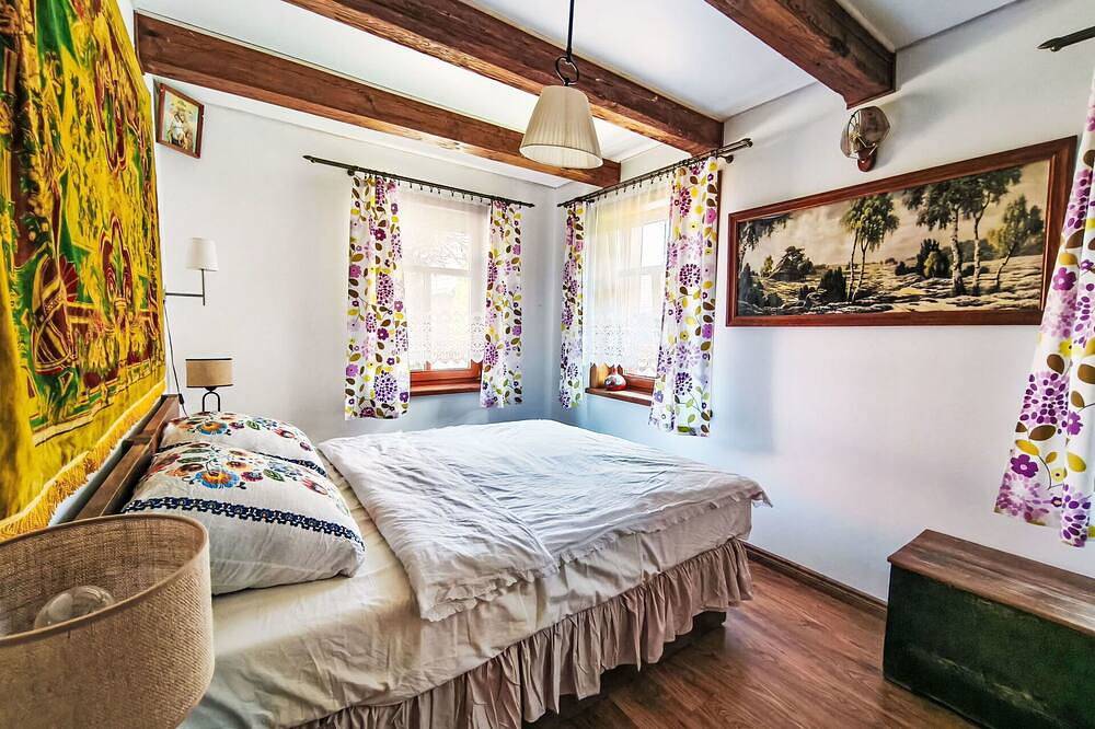 Schöne Wohnung in einem Ferienhaus für 8 Leute mit Klimaanlage, Tv, Terrasse und Haustiere erlaubt in Białowieża, Białowieża-Nationalpark