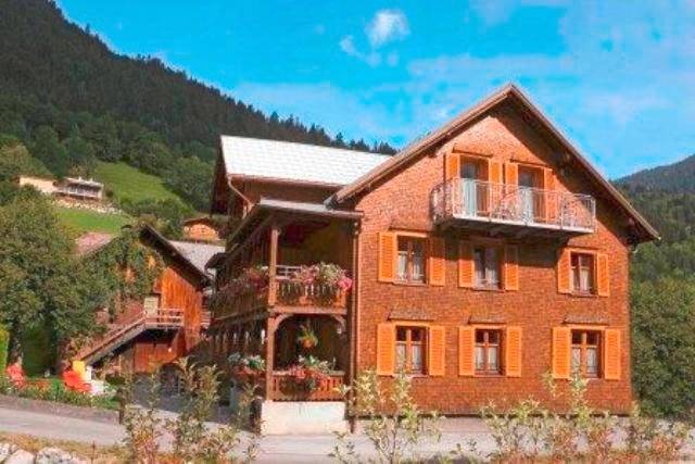 Appartement voor 2 personen, met balkon en tuin in het Brandnertal