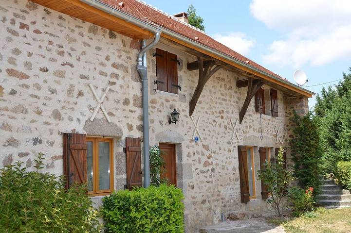 Gîte pour 10 personnes, avec Terrasse et Jardin à Saint-Martin-du-Puy