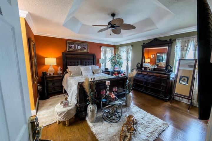 Appartement de vacances pour 2 personnes, avec jardin et piscine ainsi que terrasse et jacuzzi