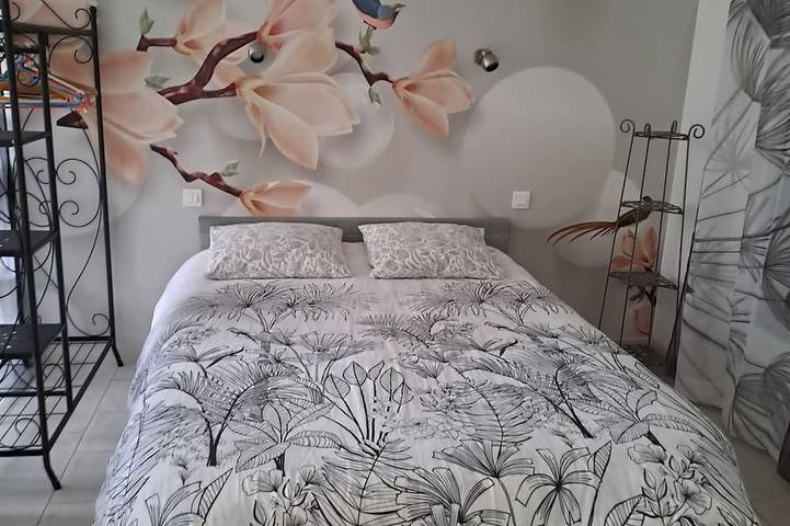 Gîte pour 2 personnes, avec terrasse et jardin dans Plage de Matha - 3