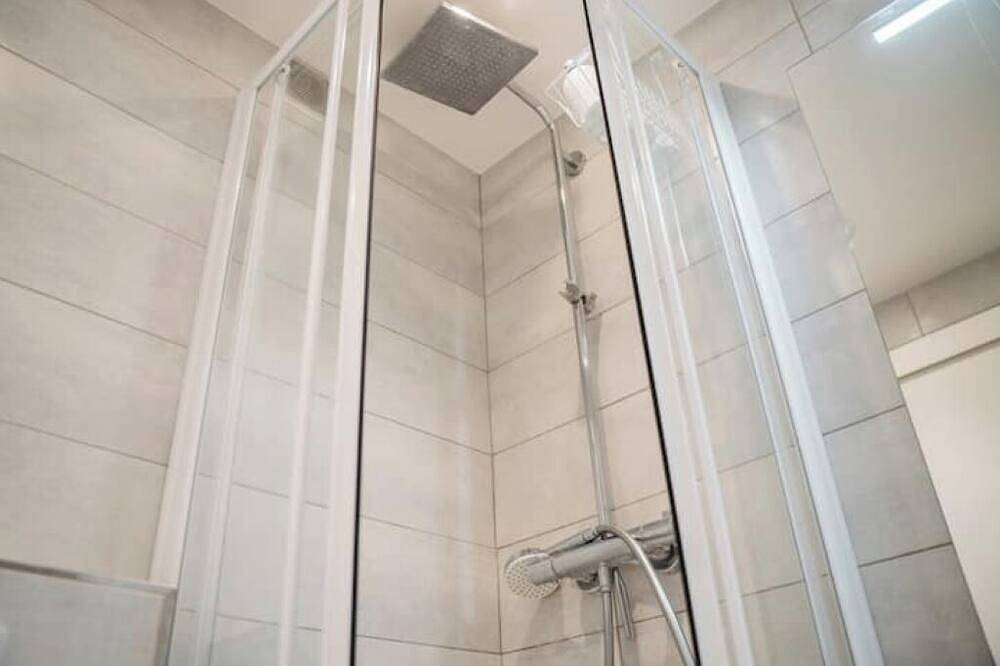 Entire apartment, Romantic & connected 10 min from line 14 + parking lot in Villejuif, Val-de-Marne