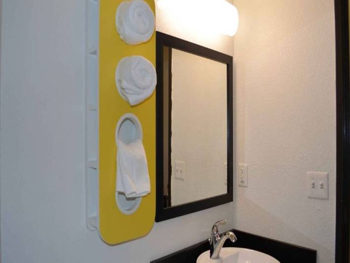 Appartamento intero, 1 letto matrimoniale king size | Vietato fumare, microonde in Kingsland, Georgia (USA)