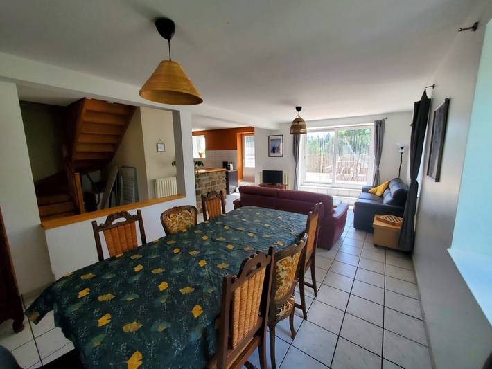 Location de vacances pour 8 personnes, avec jardin et terrasse dans la Loire - 3