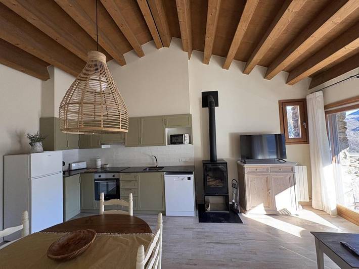 Gîte pour 4 personnes, avec Terrasse et Jardin à Pardines
