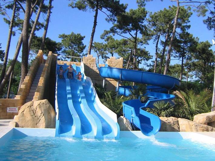 Camping pour 4 personnes, avec Jacuzzi