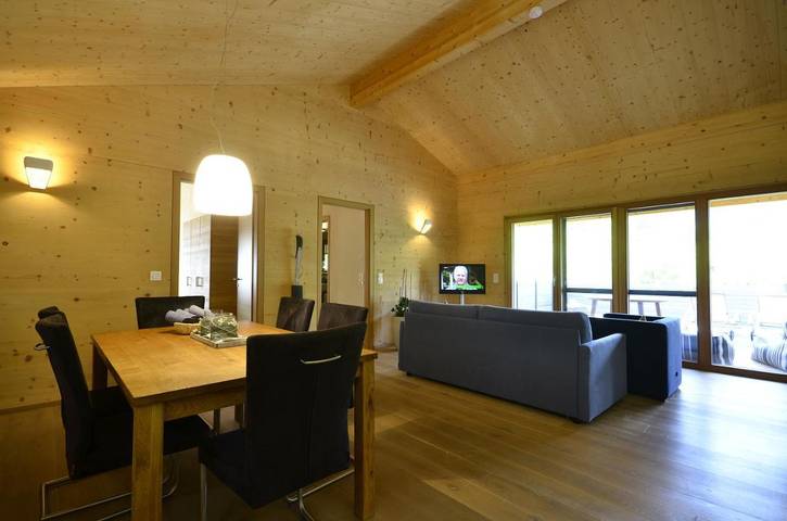 Ferienwohnung für 4 Personen, mit Ausblick und Garten sowie Sauna und Pool in Elzach