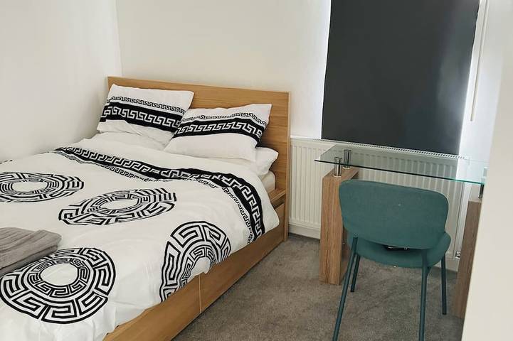 Super maison familiale pour se détendre. Proche de Londres, Gatwick & Wimbledon. in Borough londonien de Croydon, Londres