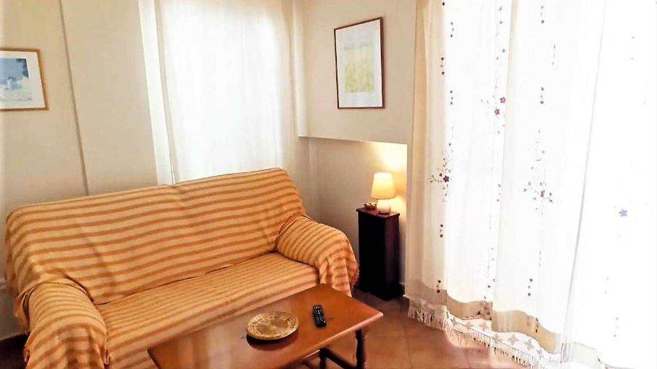 Apartamento vacacional entero, Apartamento de vacaciones para 4 personas con terraza in La Isleta del Moro, Níjar