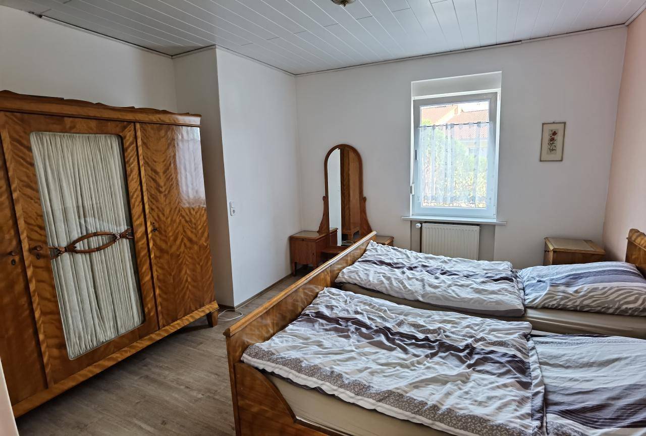 Ganze Ferienwohnung, Gemütliche Ferienwohnung in Herrensohr mit Garten, Grill und Terrasse in Saarbrücken, Saarbrücken & Umgebung