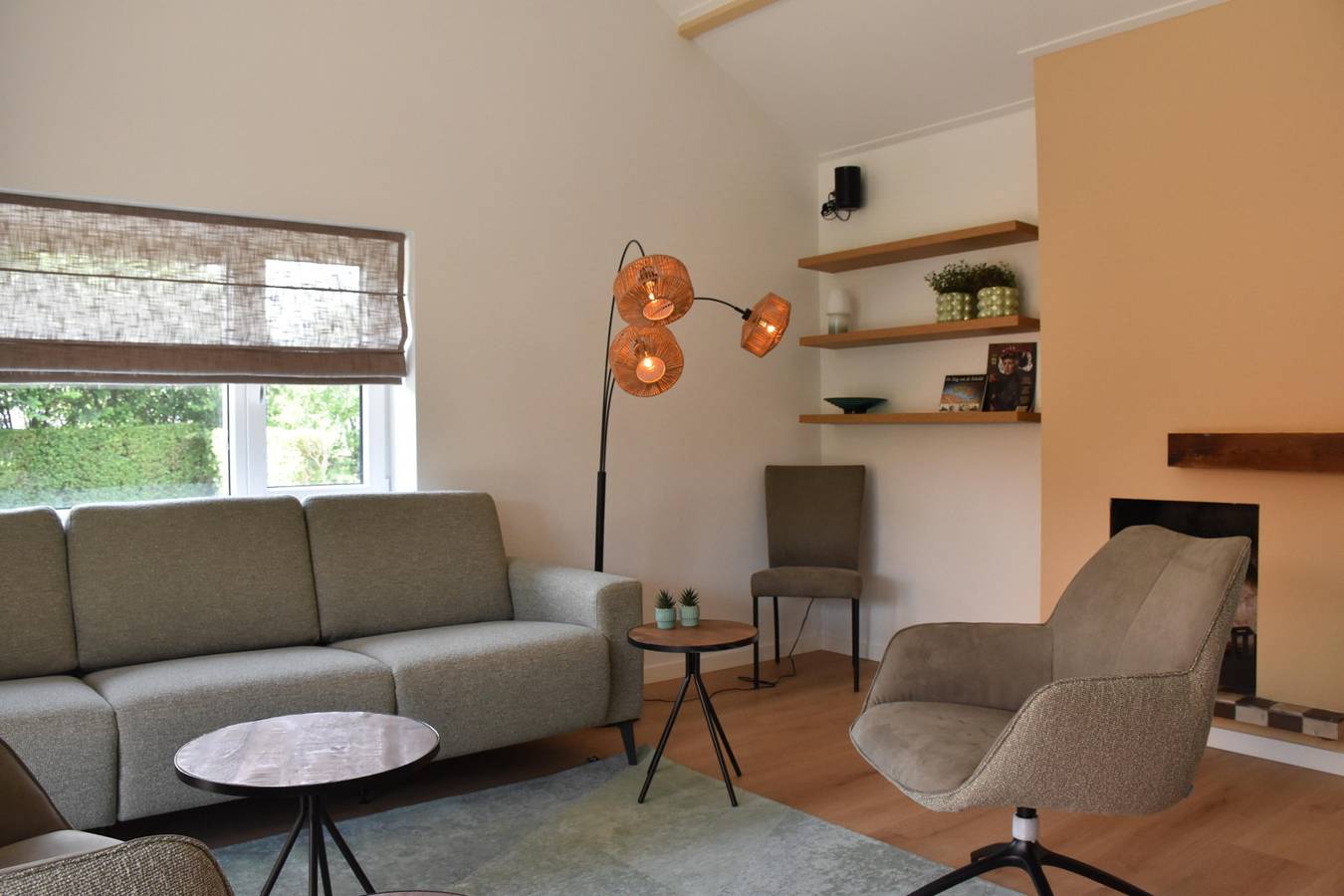 6-person holiday bungalow with beach hut, at the foot of the dunes in Westkapelle in Westkapelle, Walcheren