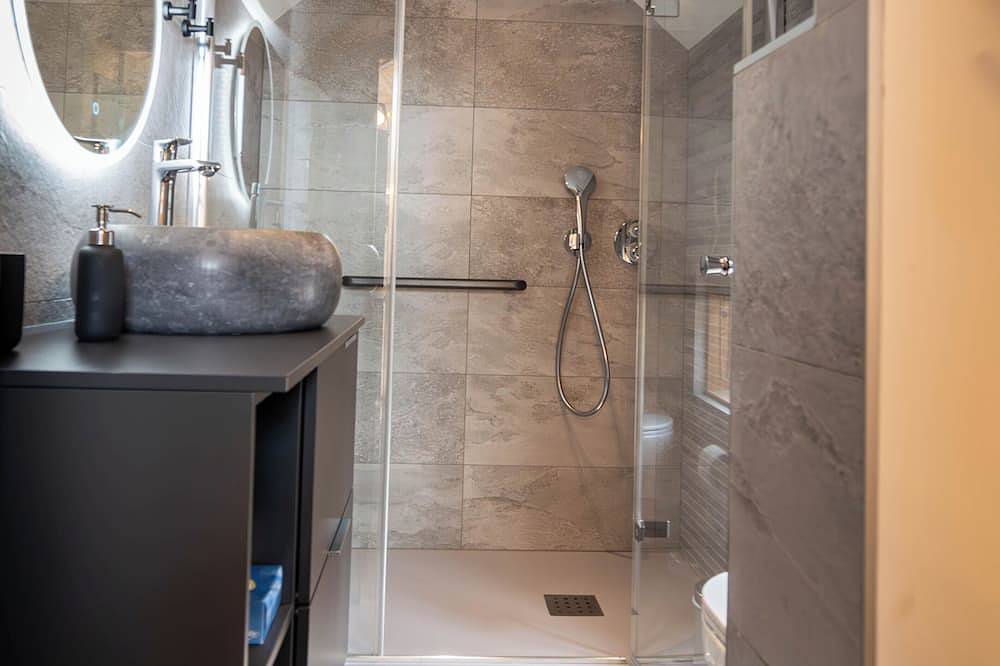 Kota Finlandais Vuori au Pied des Montagnes Vosgiennes in Soultzeren, Parc naturel régional des Ballons des Vosges