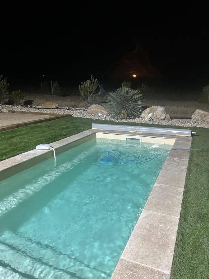 Location de vacances pour 4 personnes, avec jardin ainsi que jacuzzi et piscine à Rousset-les-Vignes - 2