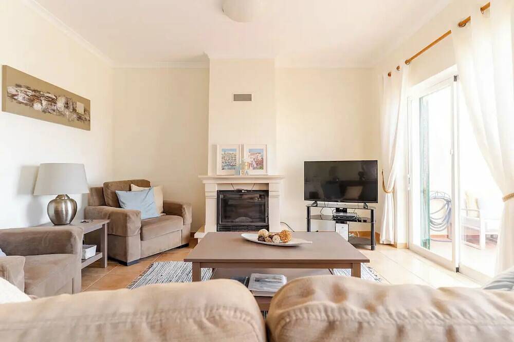 Ocean View Villa Belamar in Luz, Faro Distrikt