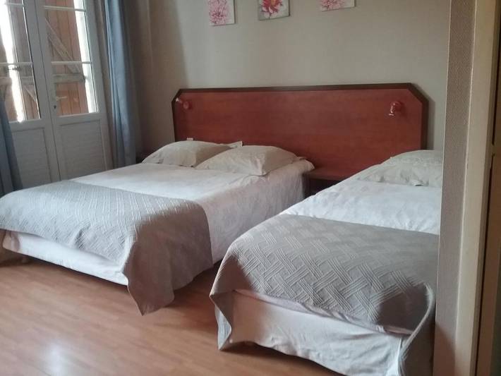 Hôtel pour 2 personnes à Cénac-et-Saint-Julien - 3