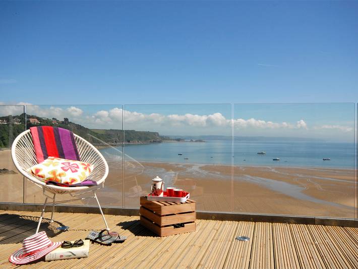 Holiday home for 8 people, with garden in Tenby