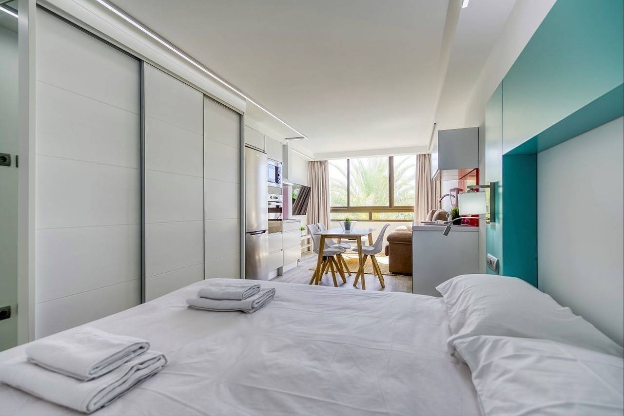 Apartamento vacacional entero, Apartamento de vacaciones para 2 personas con jardín in Playa del Águila, San Bartolomé de Tirajana