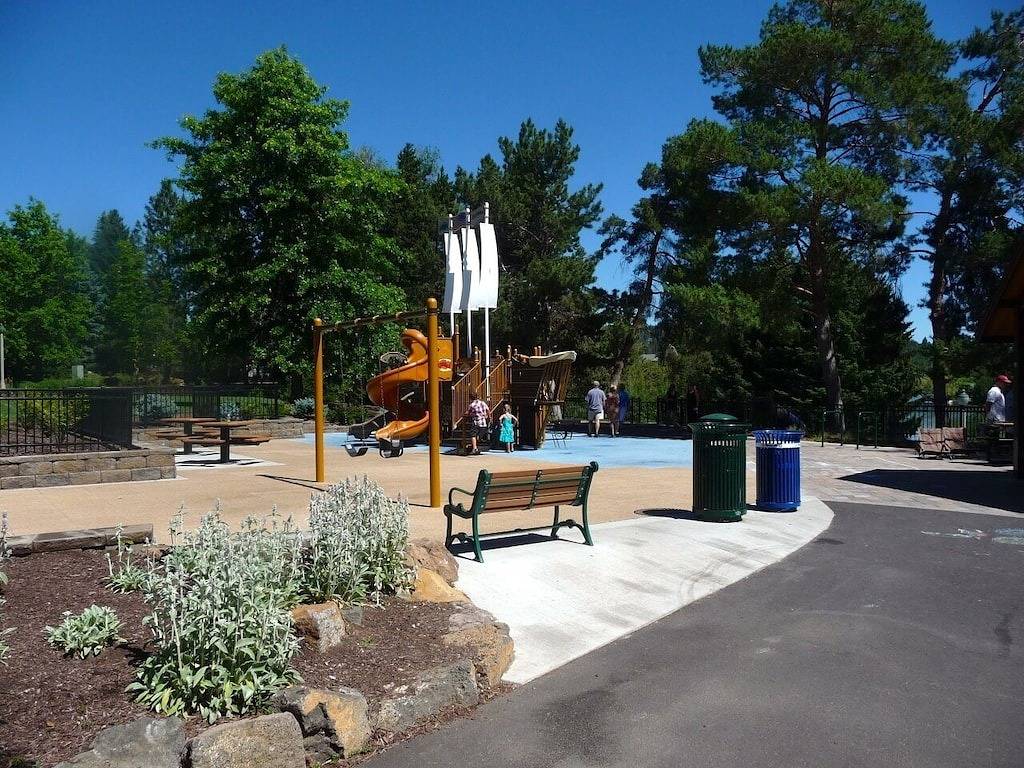 Bleiben Sie im Herzen von Bend, gehen Sie überall hin! Neuer Whirlpool! in Bend, Mt. Bachelor