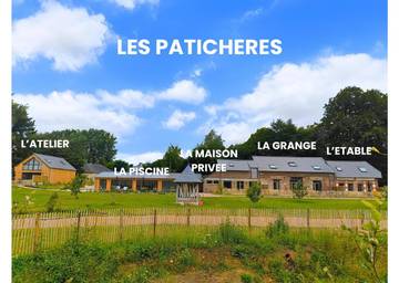 Gîte pour 22 personnes, avec bassin pour enfant et terrasse ainsi que jardin et piscine à Biville-la-Baignarde
