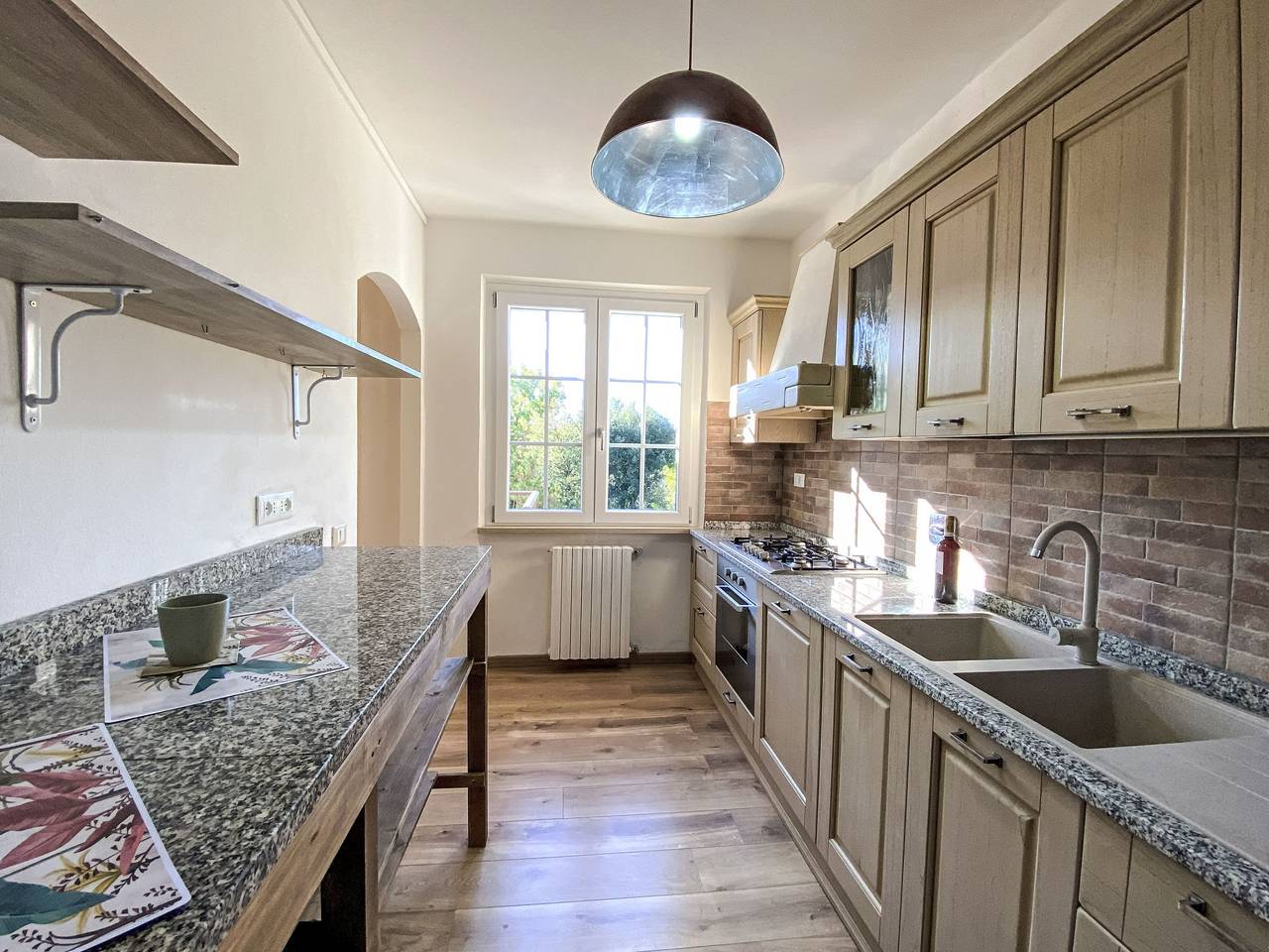 Enda in Castellina Marittima, Etruskische Küste