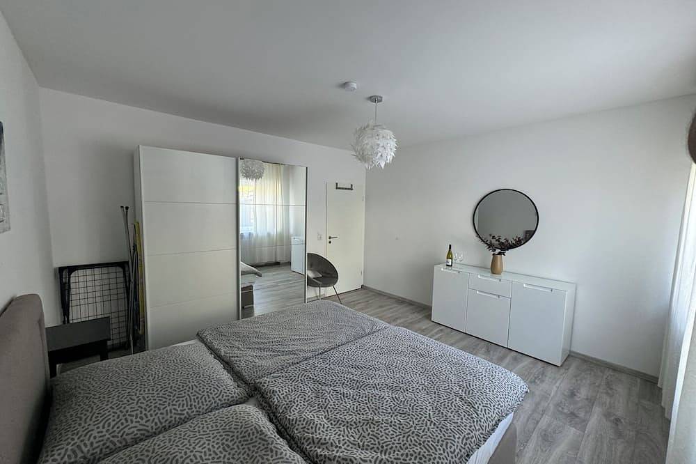 Ganze Wohnung, Moderne 2Zkb Balkon Pkw Stlp Self-Check-in 24h in Bad Nauheim, Wetterau