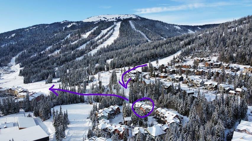 Vacation rental for 4 people, with balcony and hot tub in Sun Peaks