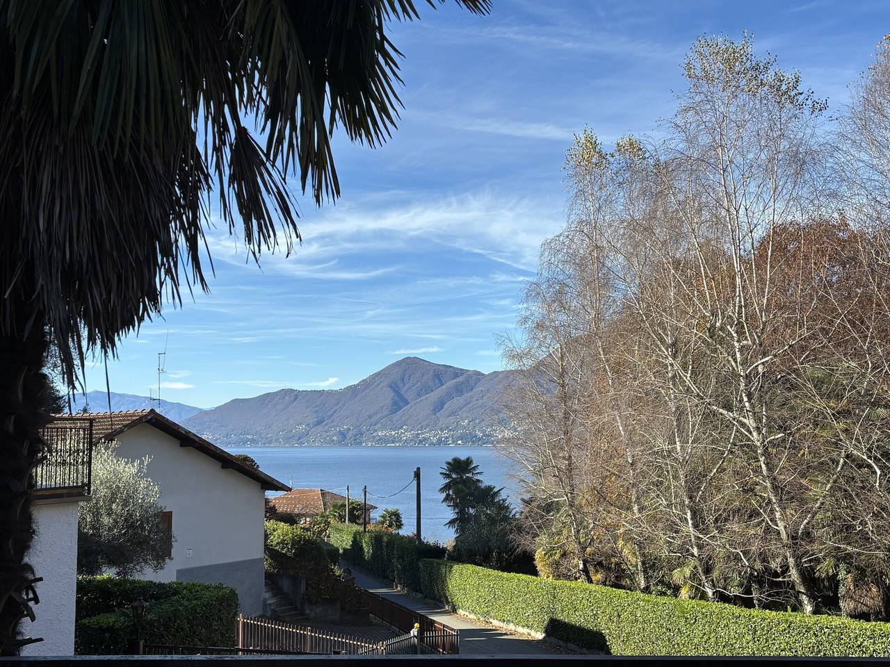 Apartamento entero, Apartamento de vacaciones para 4 personas con balcón in Luino, Comune di Luino