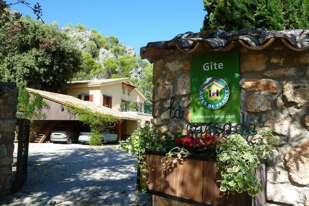 Cascade - Villecroze in Villecroze, Region de Draguignan