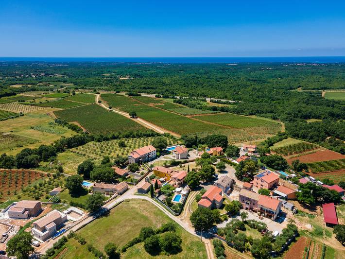 Ferienhaus für 5 Personen, mit Pool und Garten sowie Ausblick