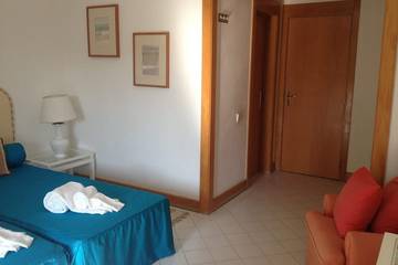 Apartment for 4 People in Quinta do Lago, Almancil, Photo 2