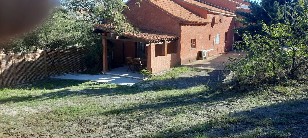 Location de vacances pour 5 personnes, animaux acceptés à Cases-de-Pène