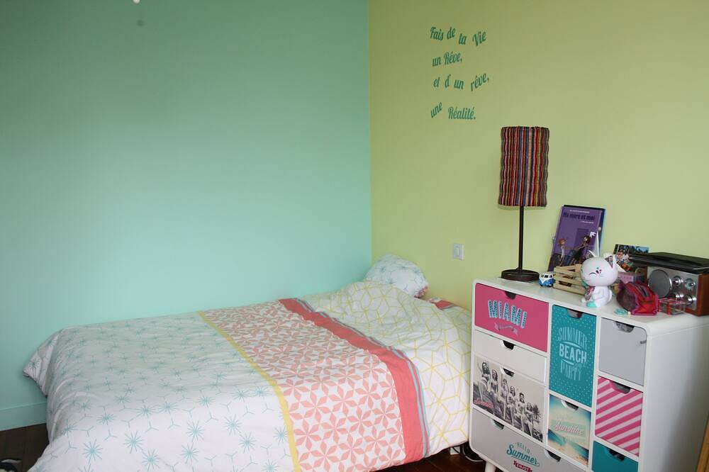 Villa of 150 m2 with swimming pool - 300 m. from the beach in Arès, Arcachon region