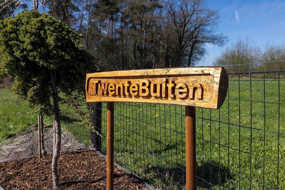 Beautiful vacation cottage in the nature of Twente in the east of the Netherlands in Hengelo, Twente