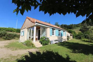 Gîte pour 4 personnes, avec terrasse, animaux acceptés à Lamastre