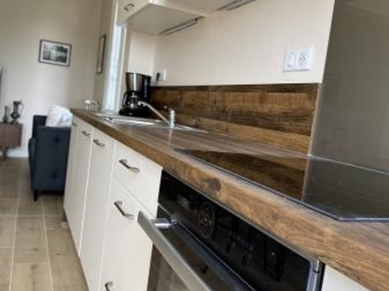 Appartement entier, Magnifique T3 au centre, jardin privatif, proche thermes, wifi, parking, jeux extérieurs, lave-linge/sèche-linge in La Roche-Posay, Vienne (France)