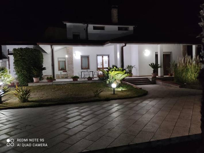 Appartamento per 4 persone, con Balcone e Terrazza nonché Giardino e Panorama a San Pietro Vernotico