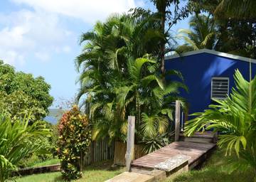 Gîte pour 2 personnes, avec jacuzzi ainsi que terrasse et jardin à Deshaies