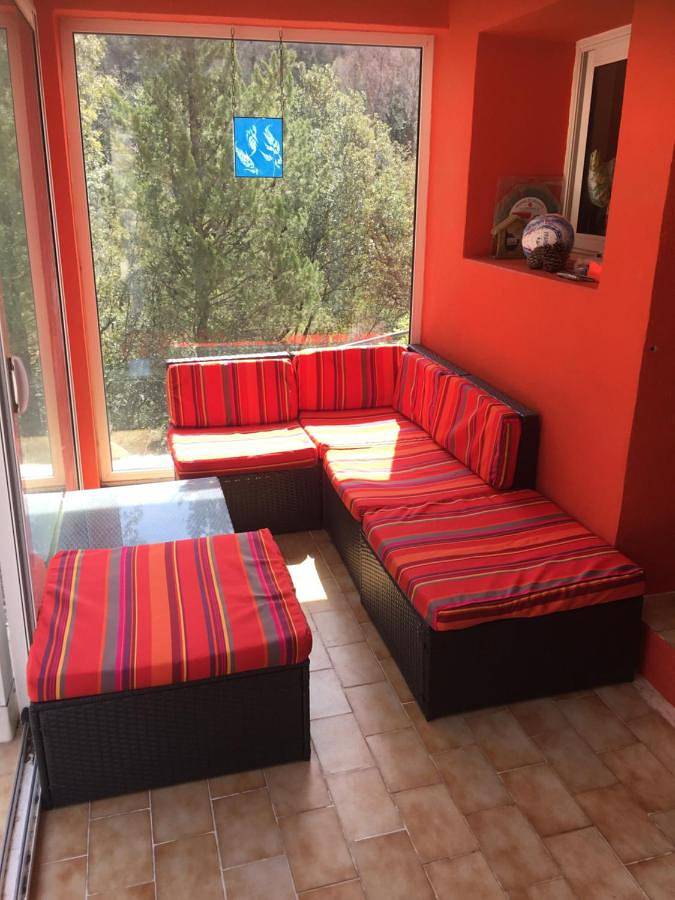 Location de vacances pour 5 personnes, avec piscine ainsi que vue et jardin à Barjols - 4