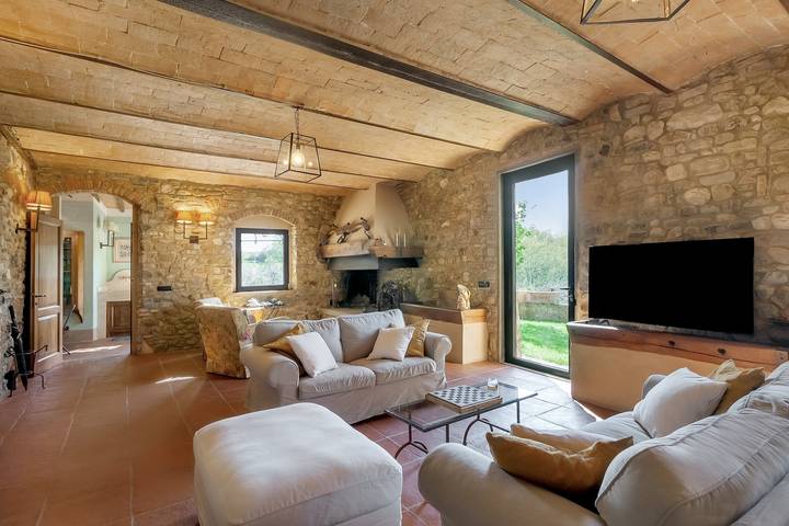 Appartement entier, Fienile « Cottage in Chianti » avec piscine partagée, Wi-Fi et climatisation in San Casciano in Val di Pesa, Chianti