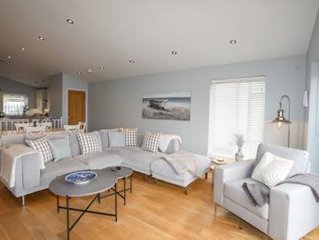 Holiday Home for 4 People in Criccieth, Gwynedd, Photo 3