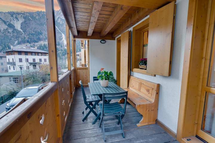 Gîte pour 4 personnes, avec vue et terrasse à Forni di Sopra - 3