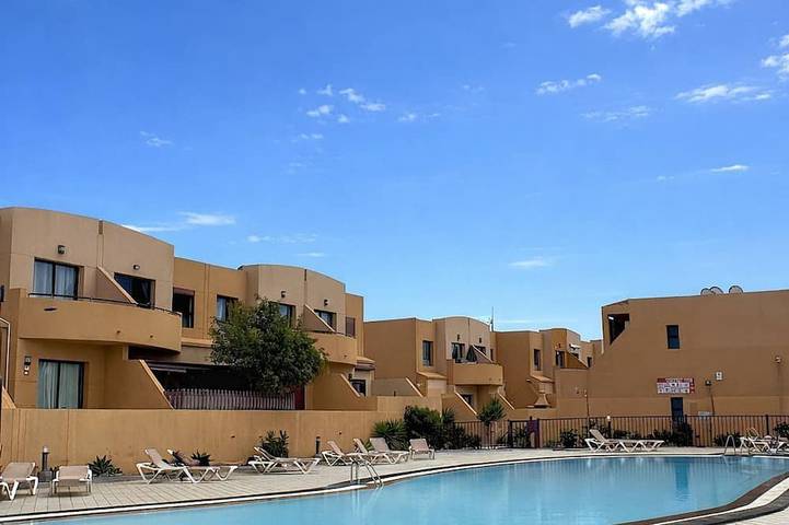 Apartment for 4 people, with terrace and pool in Caleta de Fuste
