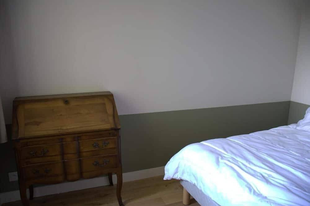 House with garden, walking distance to town center and beach in Saint-Sauveur-de-la-Mer, Lisieux region